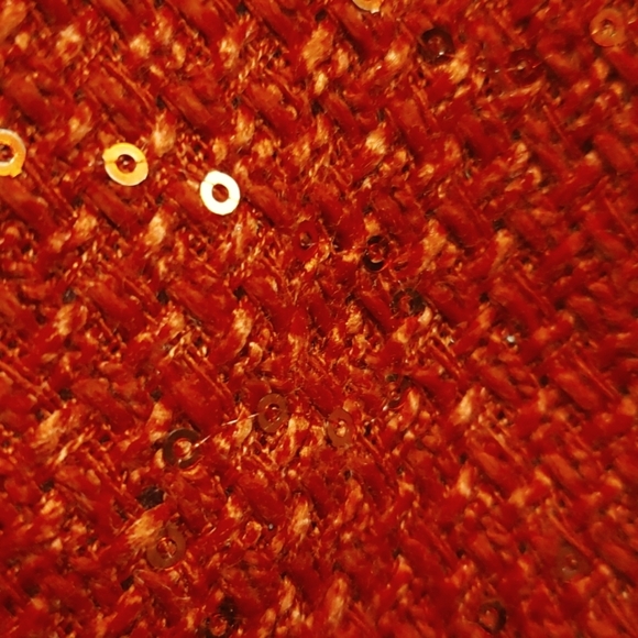 Glitz & Glimmer NWT 54" Red Sequined Tree Skirt - Picture 7 of 7